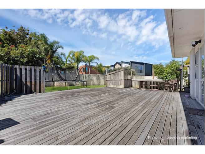 6 Glenvil Lane, Te Atatu Peninsula
