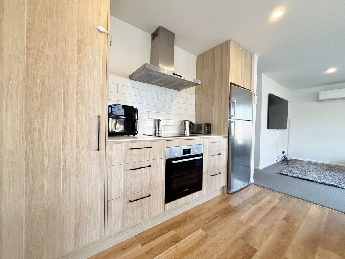 ROLLESTON - 4 BEDROOMS, 2 BATHROOMS, HEATPUMP, DOUBLE GARAGE - Ansicht 4