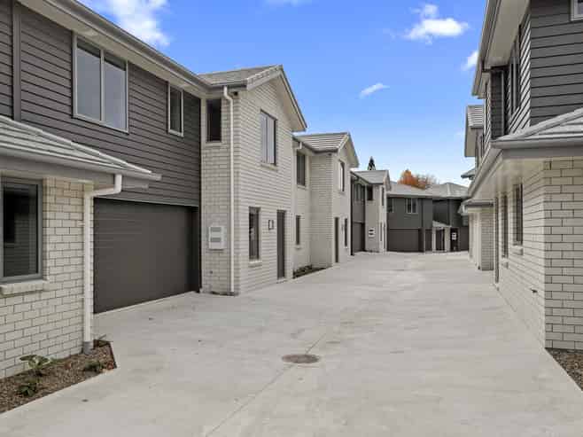 2/97 Seddon Road, Frankton