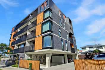 103/2 Miller Street, Point Chevalier