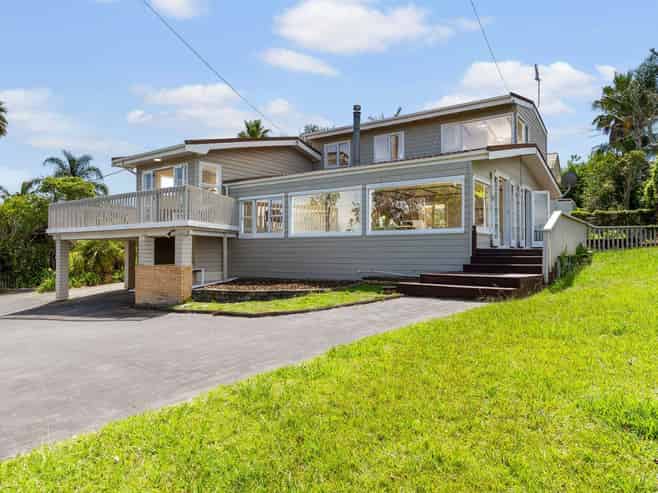 1/19 Carlisle Road, Browns Bay