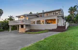 1/19 Carlisle Road, Browns Bay