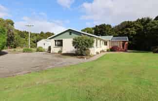 160 Oreti Road , Otatara