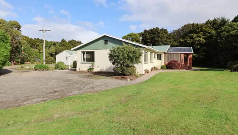 160 Oreti Road , Otatara