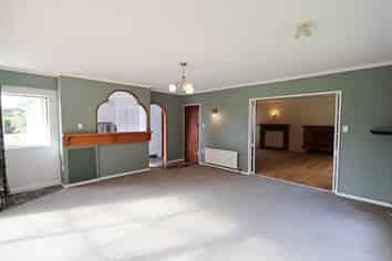 160 Oreti Road , Otatara