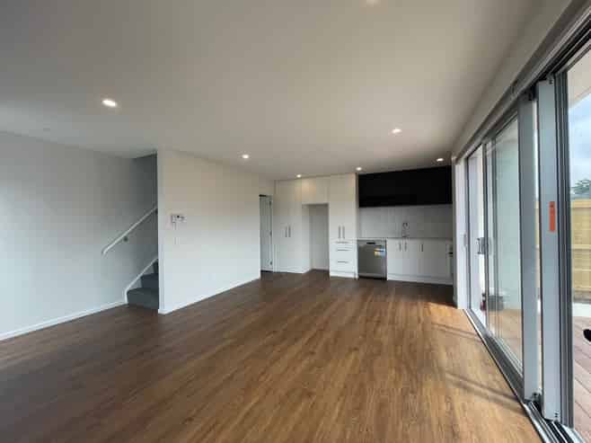 1/107 Mackworth Street, Woolston