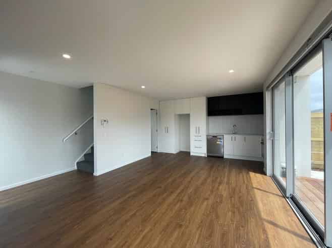1/107 Mackworth Street, Woolston