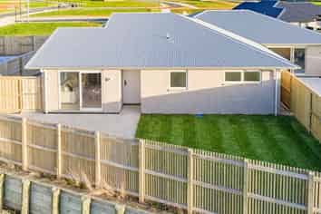 19A Silverwood Lane, Leamington