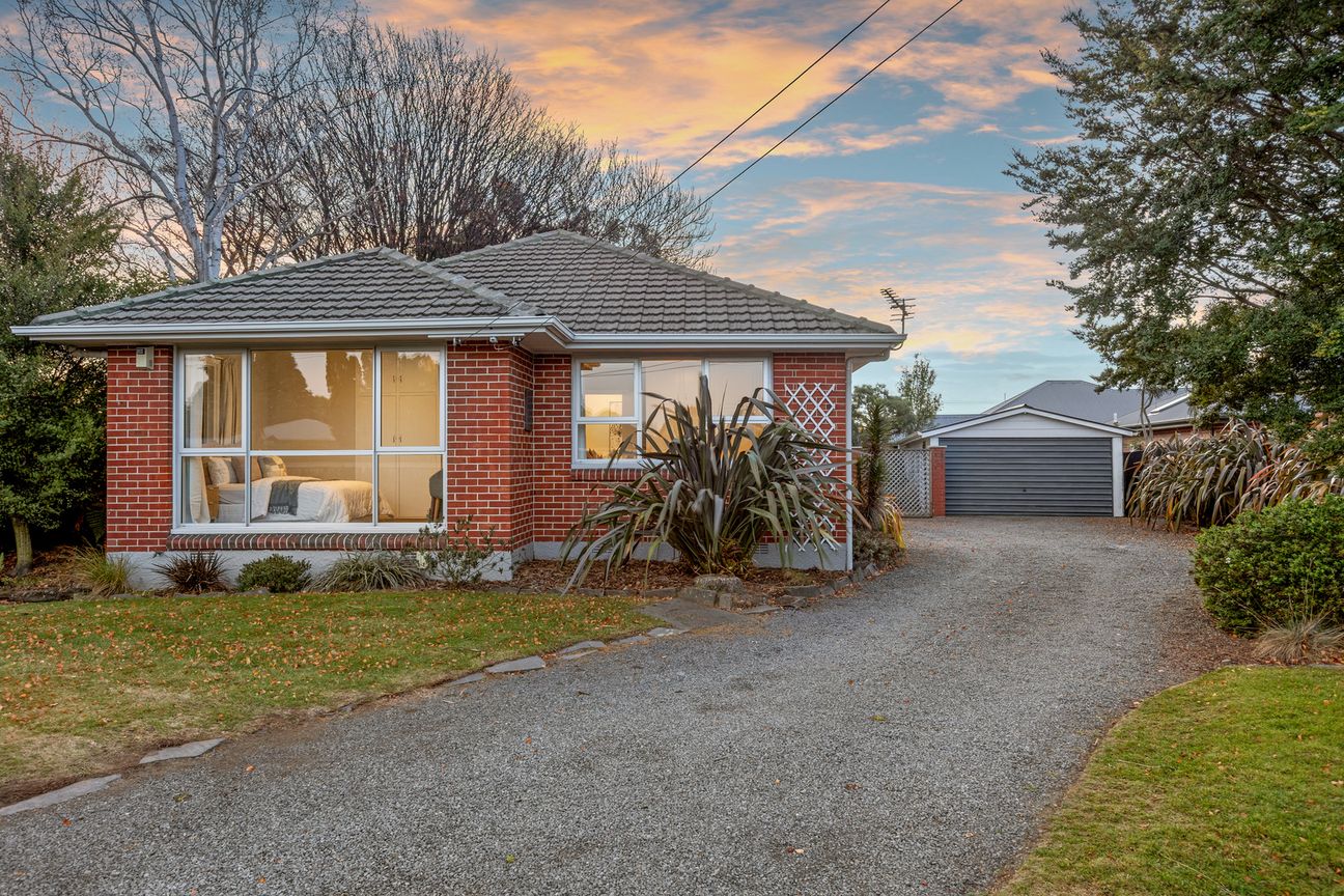 Priced to Sell in Burnside High Zone - Vista 2