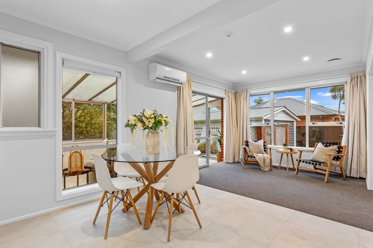 Priced to Sell in Burnside High Zone - Altro