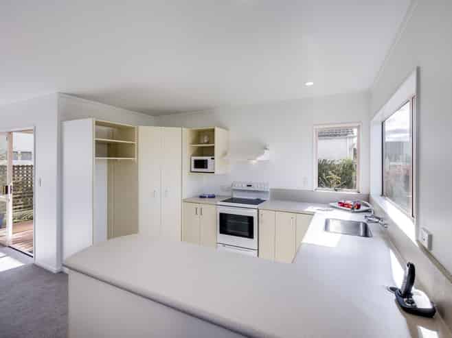 13/180 Charles Street, Westshore