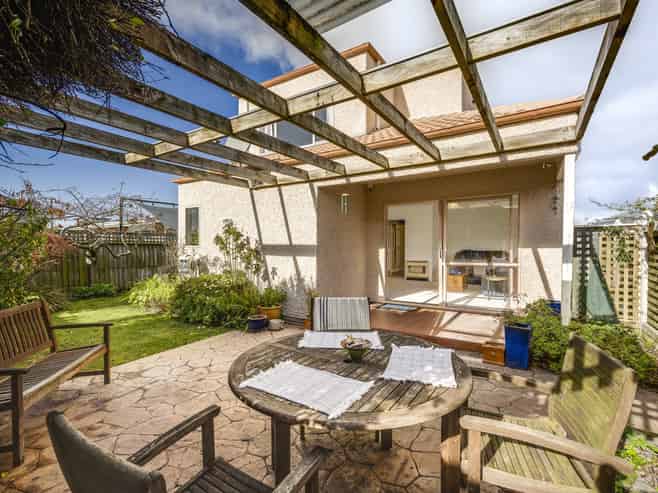 13/180 Charles Street, Westshore