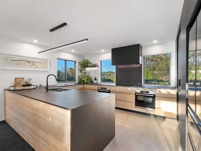 19 Avignon Place, Fairhall