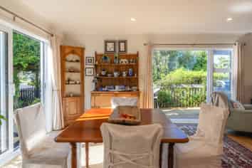 45 Tahatai Road, Oneroa