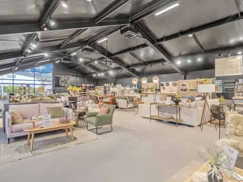Premium Showroom & Warehouse Opportunity
