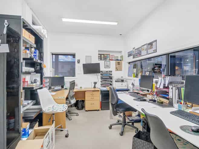Premium Showroom & Warehouse Opportunity