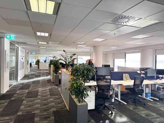 Quality Fit-out and Harbour Views