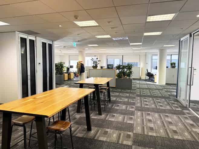 Quality Fit-out and Harbour Views