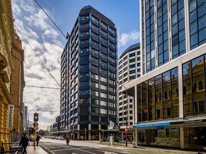 Quality Fit-out and Harbour Views