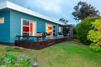 12 Allen Rd, Raumati Beach