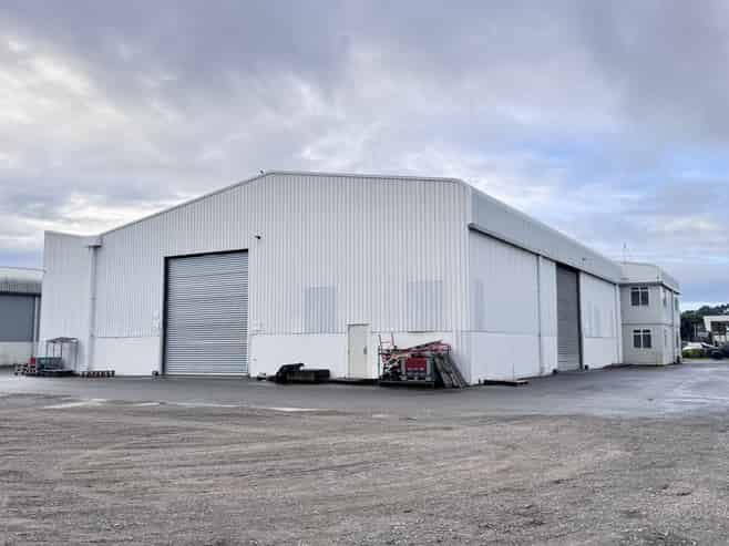 Drive around or drive through industrial warehouse