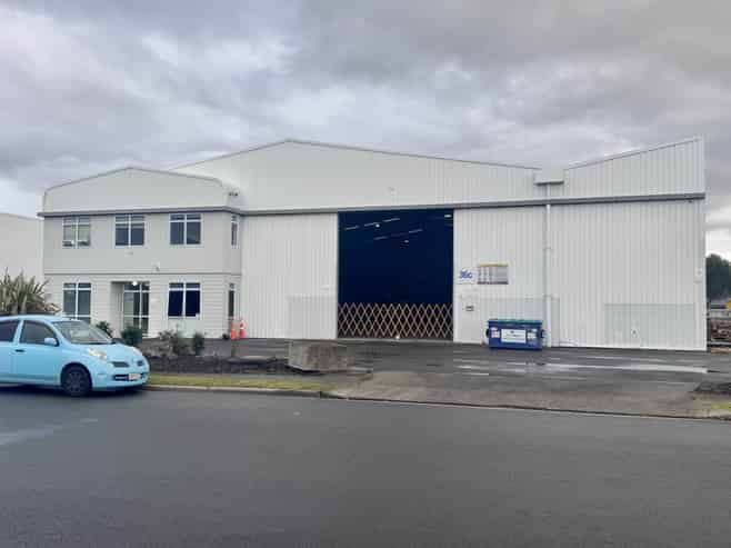Drive around or drive through industrial warehouse