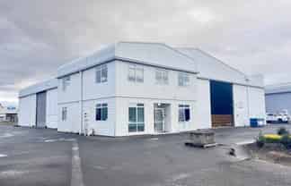 Drive around or drive through industrial warehouse
