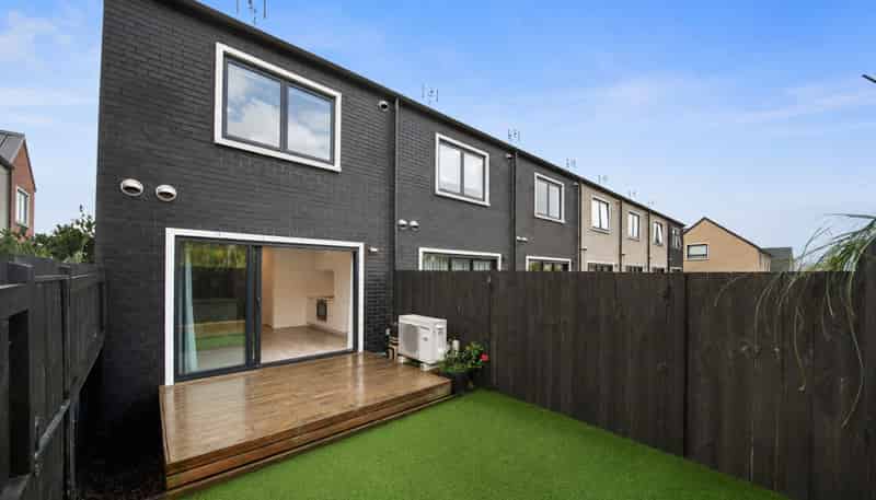 28/137 Hall Avenue, Favona