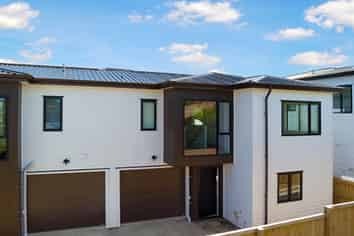 3C Cobham Crescent, Kelston