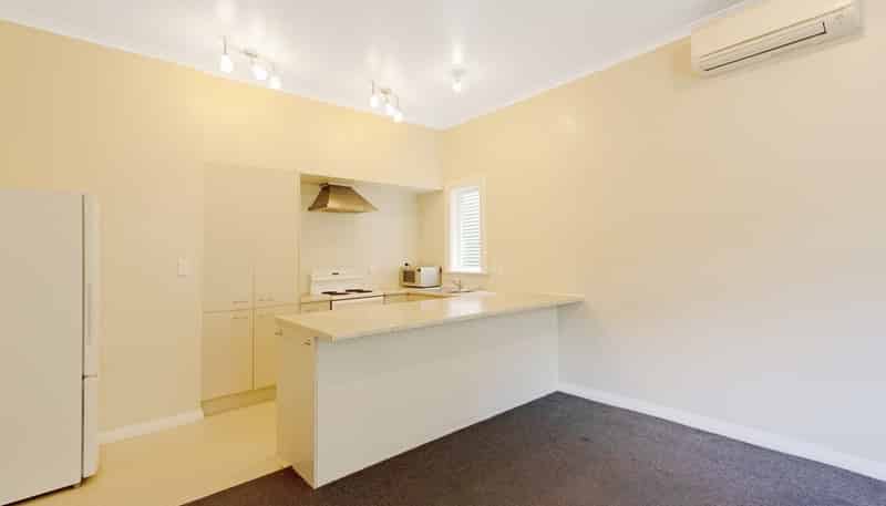 b/82 Glenmore Street, Kelburn