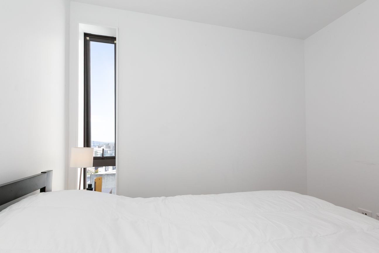 Near New, Freehold, Modern & Safe - Mehr