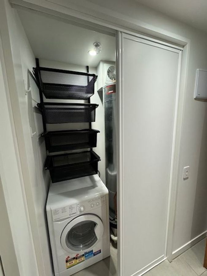 Latimer Square Central City Living! - Mehr