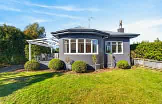 131 Main Road, Clive