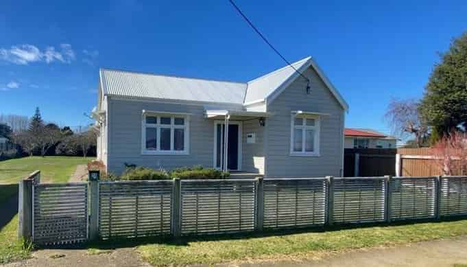 15 Tuke Street, Normanby