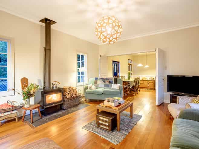 16 Walter Road, Lowry Bay, Eastbourne