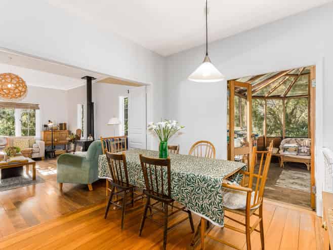16 Walter Road, Lowry Bay, Eastbourne