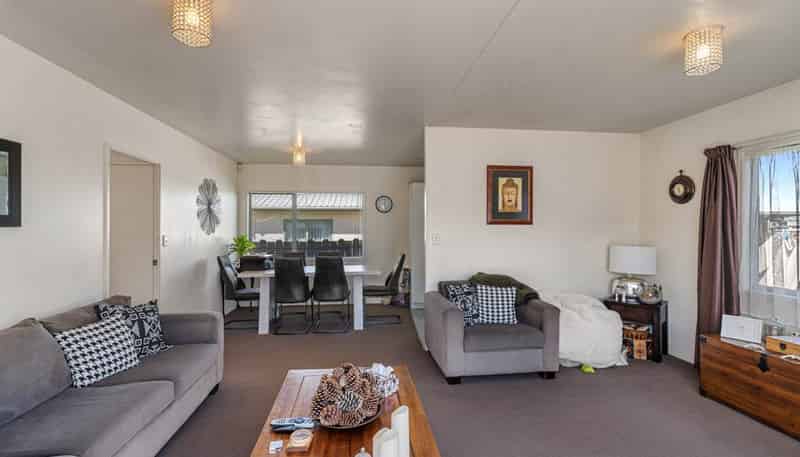 10A Holman Road, Te Atatu Peninsula