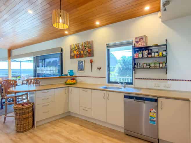 41 Fishermans Bend, Whiritoa