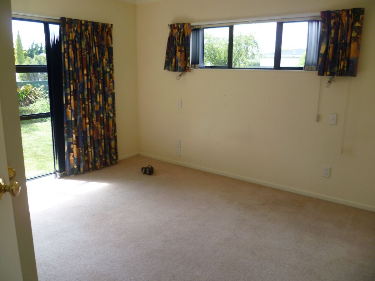 THREE BEDROOMS - HOKOWHITU - Widok 5