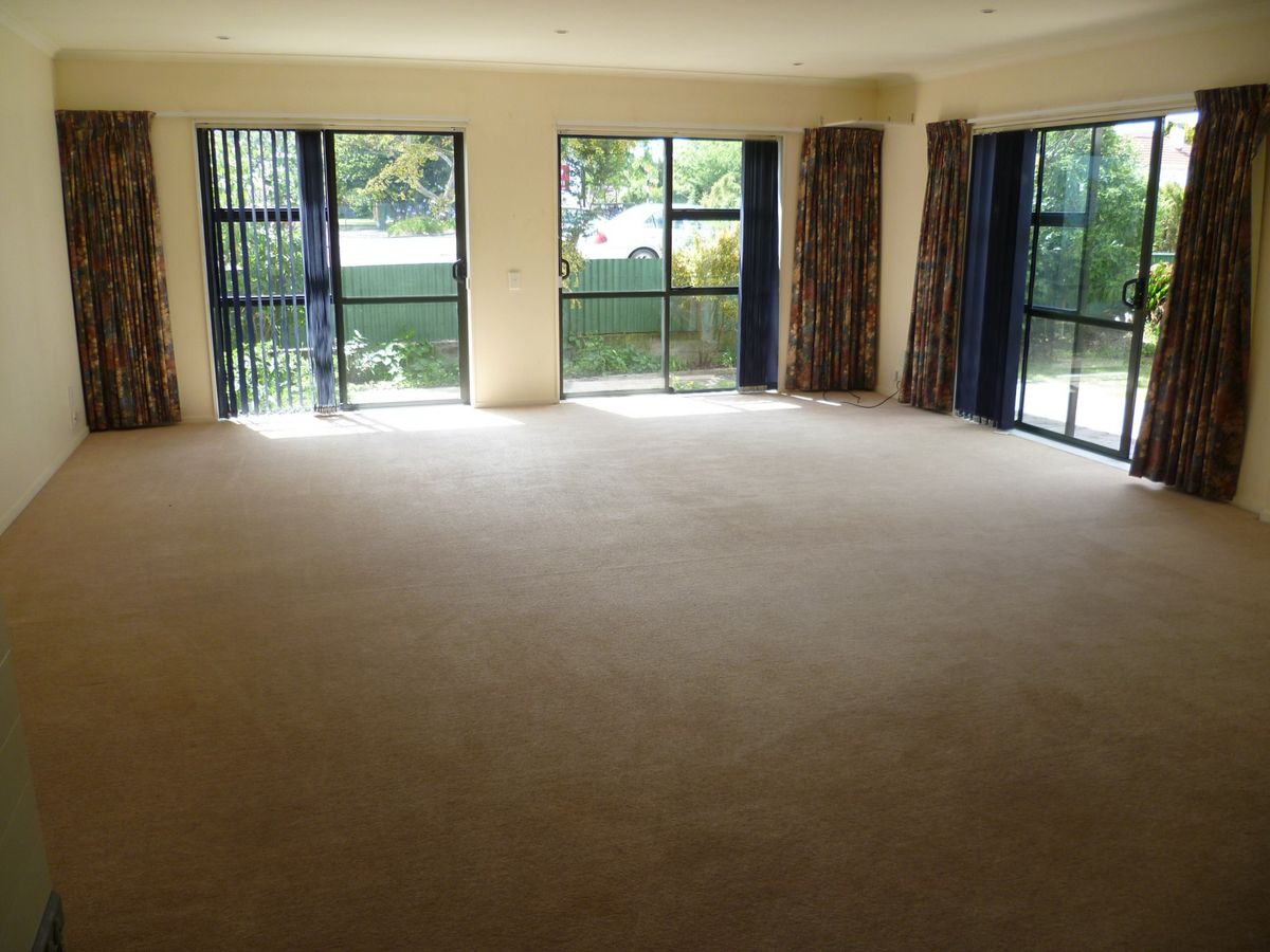 THREE BEDROOMS - HOKOWHITU - Widok 4