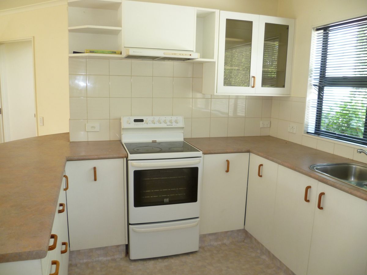 THREE BEDROOMS - HOKOWHITU - Widok 2