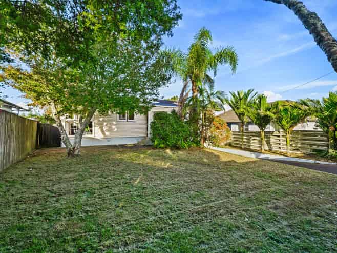 18 Chorley Avenue, MASSEY