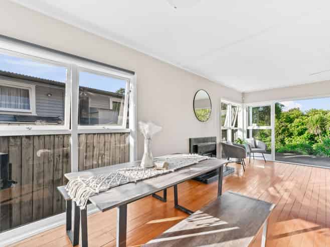 18 Chorley Avenue, MASSEY