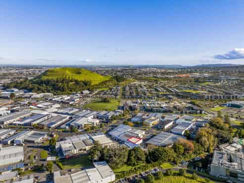 Tightly held St Johns industrial - 257sqm