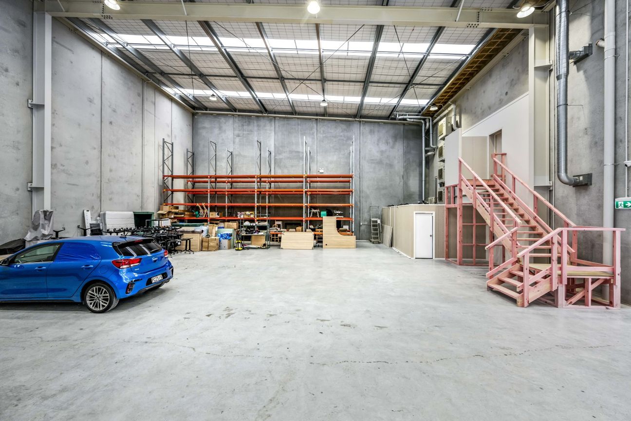 397sqm functional tilt-slab warehouse – pohled 5