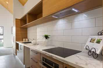 4/448 Hereford Street, Linwood