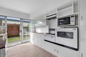 11 Hefford Place, Allenton