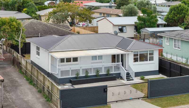 43 President Avenue, Papakura