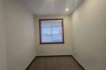 A/8 Opawa Road, Waltham