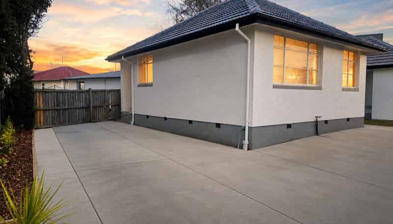 A/8 Opawa Road, Waltham